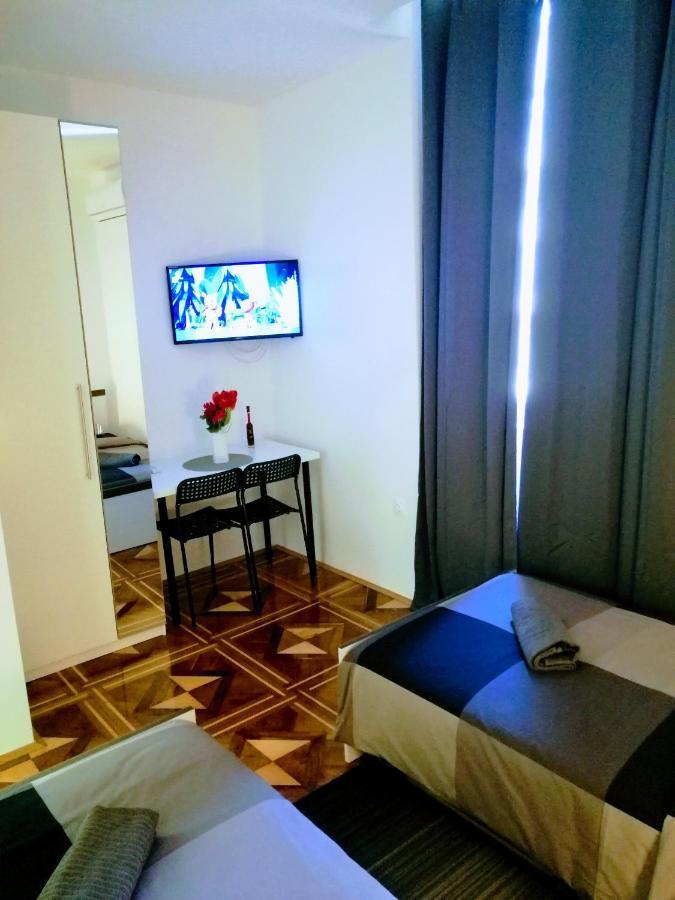Zpula Center Studio Apartments Eksteriør bilde