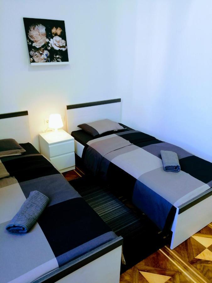 Zpula Center Studio Apartments Eksteriør bilde