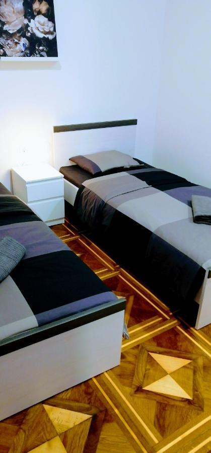 Zpula Center Studio Apartments Eksteriør bilde