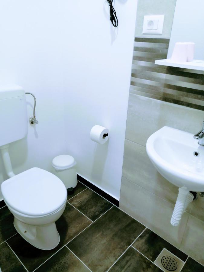 Zpula Center Studio Apartments Eksteriør bilde