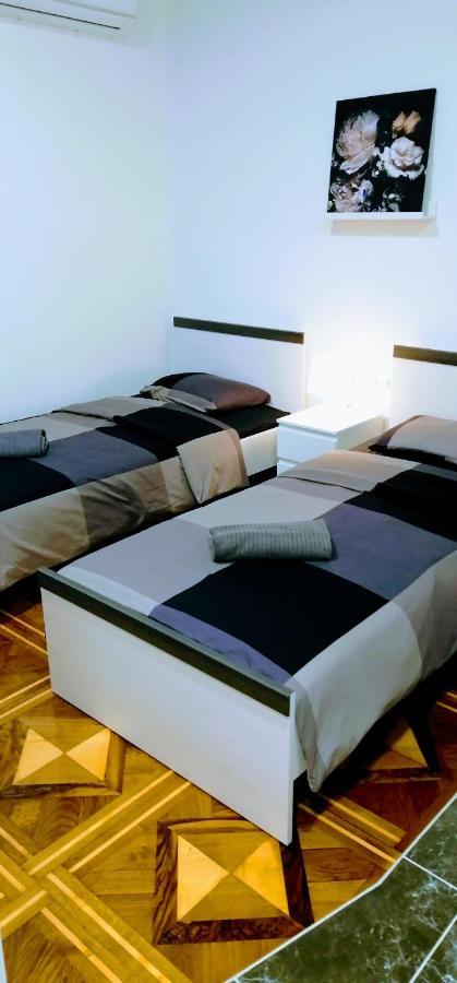 Zpula Center Studio Apartments Eksteriør bilde