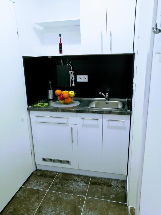 Zpula Center Studio Apartments Eksteriør bilde