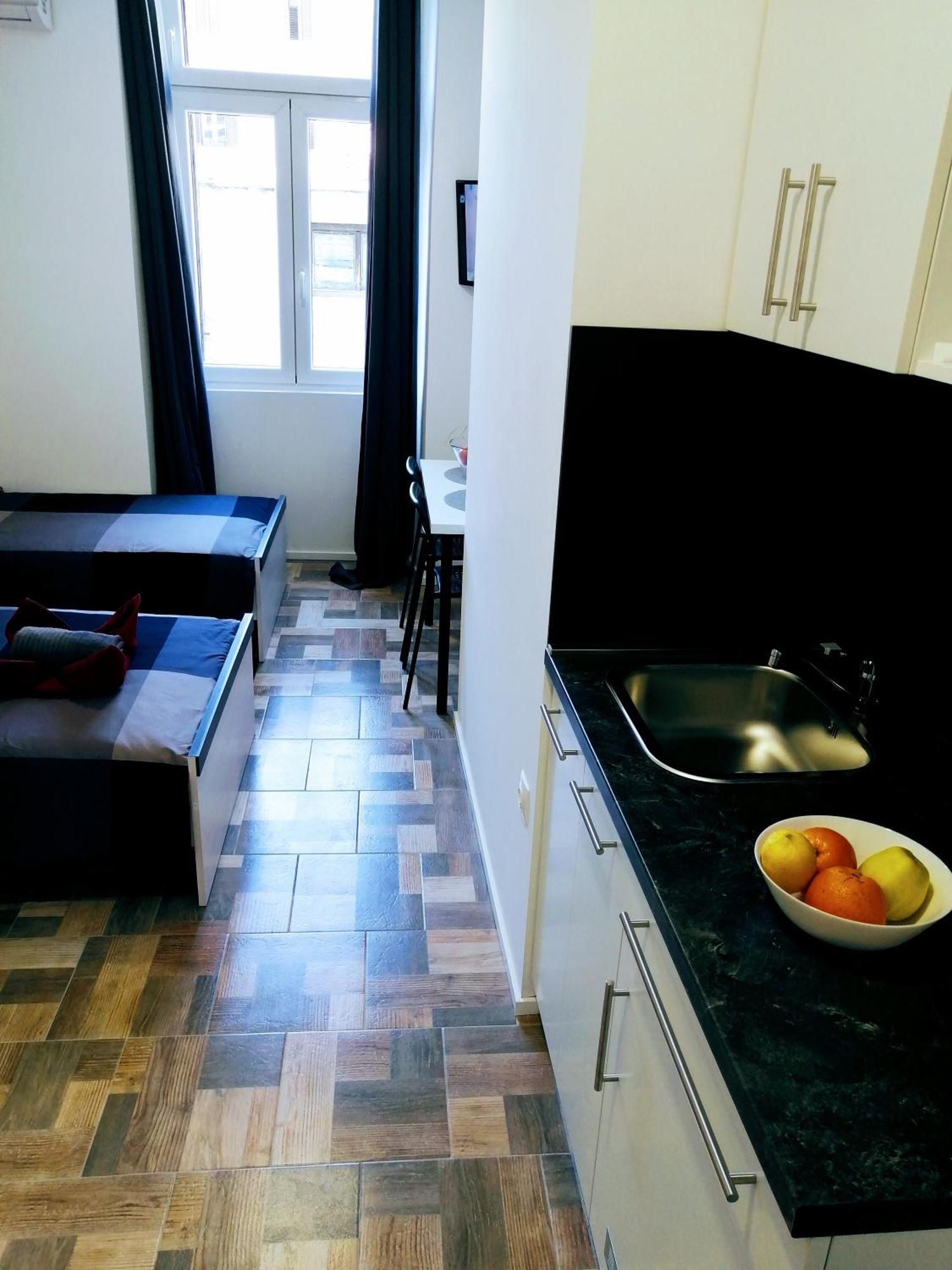 Zpula Center Studio Apartments Eksteriør bilde